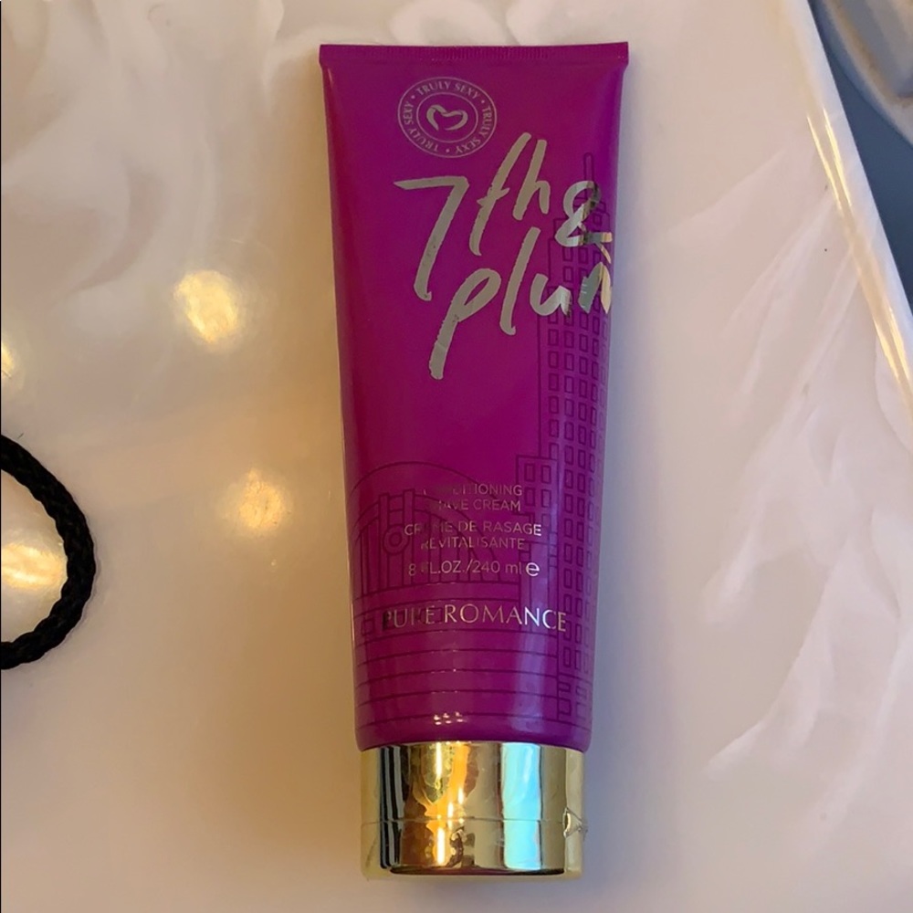 7th & Plum Coochy Cream